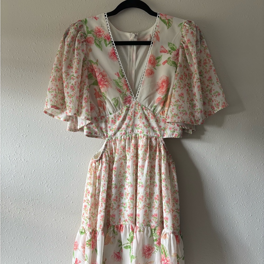 Love Collette Floral V-Neck Dress Small